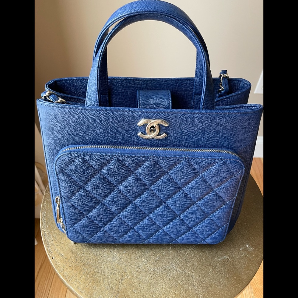 Once Used- CHANEL SMALL AFFINITY BAG, full set